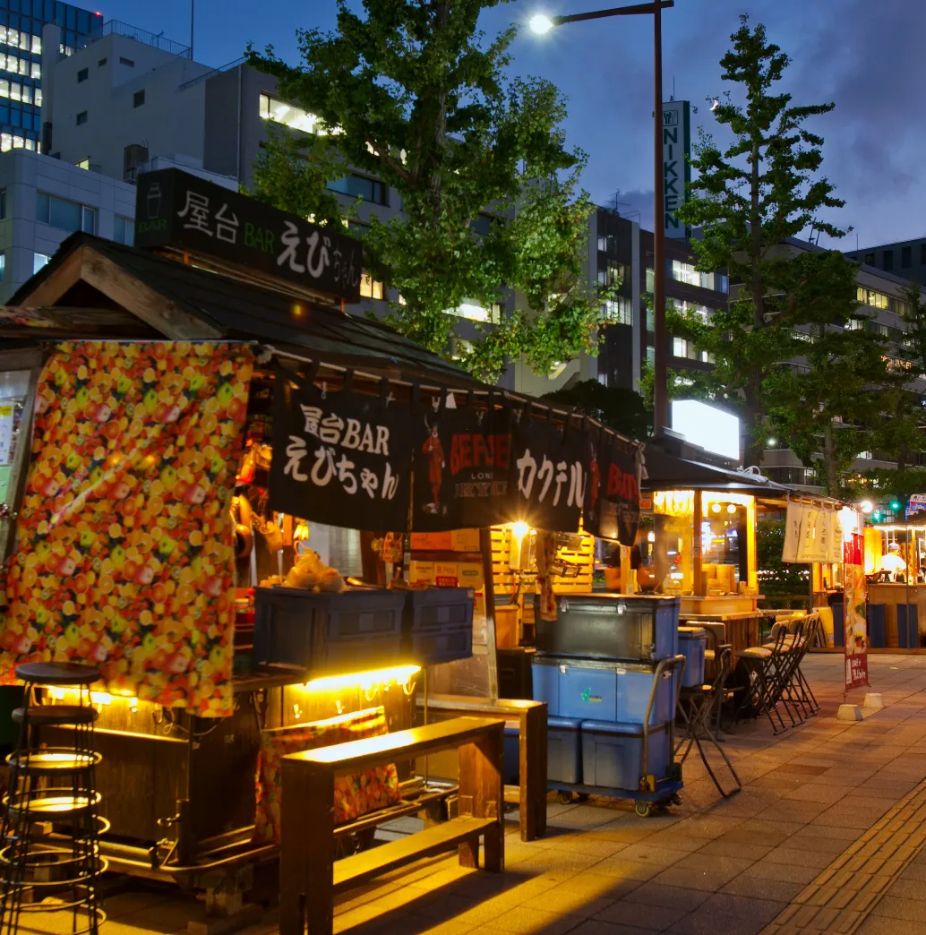 写真：夜の屋台街